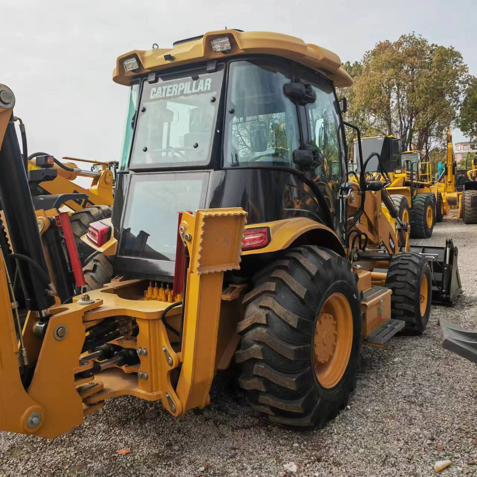 CATERPILLAR 420F - Rýpadlo-nakladač: obrázek 5 CATERPILLAR 420F - Rýpadlo-nakladač: obrázek 5
