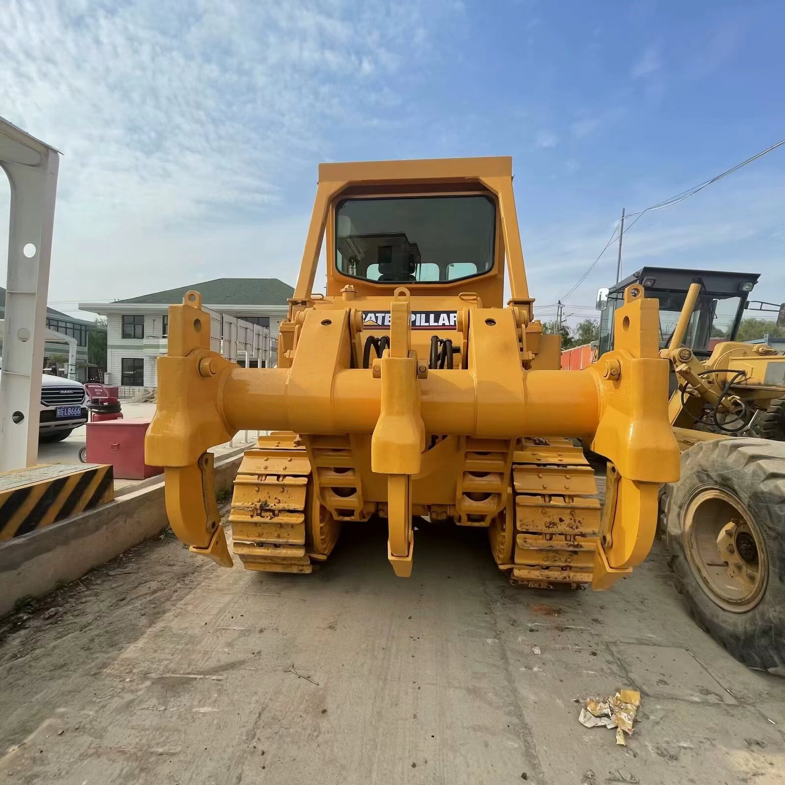 CATERPILLAR D7G - Buldozer: obrázek 2 CATERPILLAR D7G - Buldozer: obrázek 2