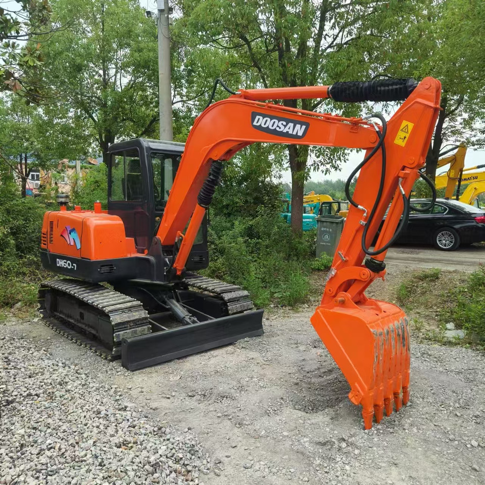 DOOSAN DH60 - Pásové rýpadlo: obrázek 1 DOOSAN DH60 - Pásové rýpadlo: obrázek 1