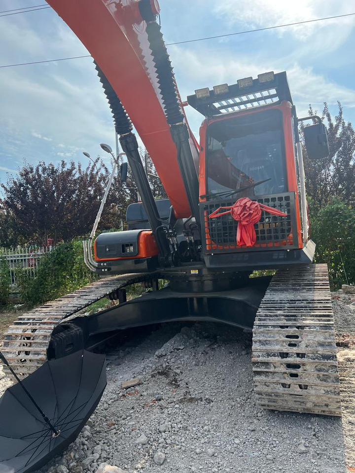 DOOSAN DX300 - Pásové rýpadlo: obrázek 4 DOOSAN DX300 - Pásové rýpadlo: obrázek 4