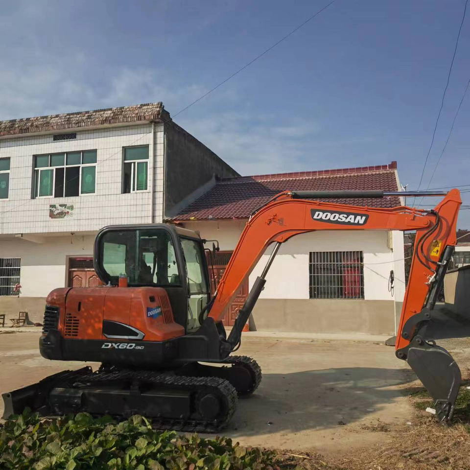 DOOSAN DX60 - Mini rýpadlo: obrázek 2 DOOSAN DX60 - Mini rýpadlo: obrázek 2