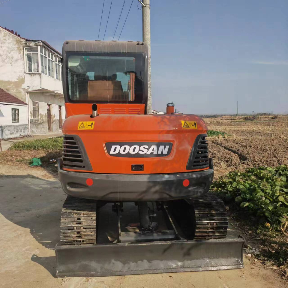 DOOSAN DX60 - Mini rýpadlo: obrázek 3 DOOSAN DX60 - Mini rýpadlo: obrázek 3