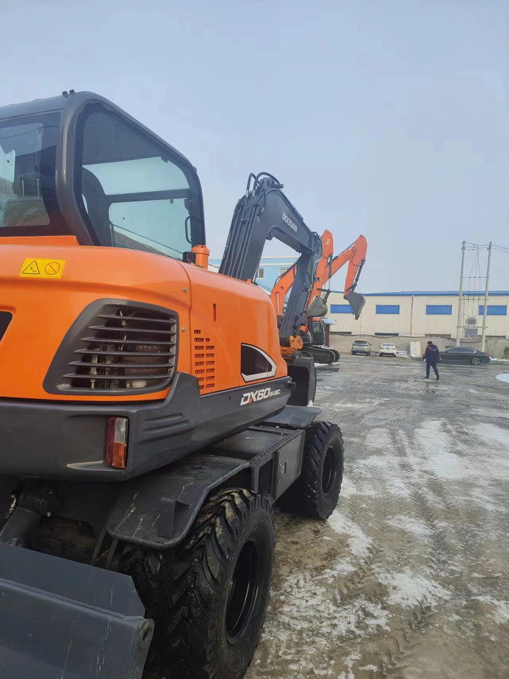 DOOSAN DX60w-9c - Mini rýpadlo: obrázek 5 DOOSAN DX60w-9c - Mini rýpadlo: obrázek 5