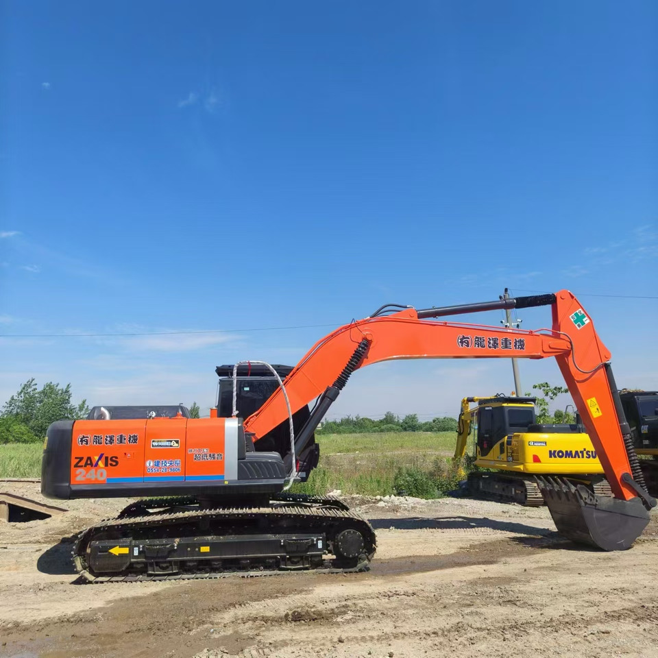 HITACHI ZX240 - Pásové rýpadlo: obrázek 1 HITACHI ZX240 - Pásové rýpadlo: obrázek 1