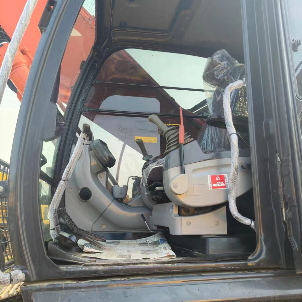 Pásové rýpadlo HITACHI ZX360: obrázek 11