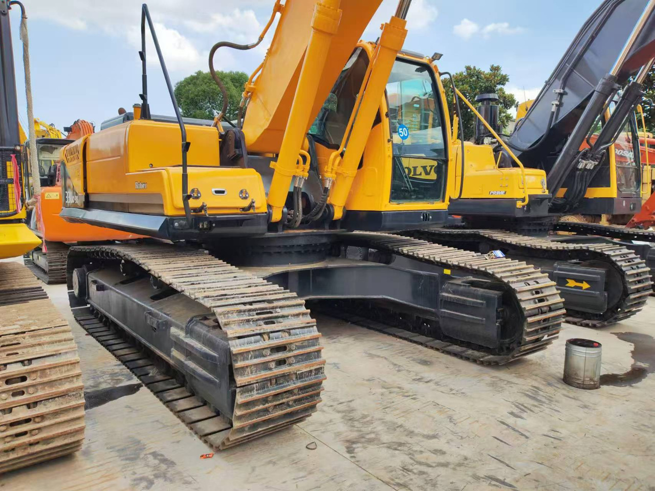 Pásové rýpadlo Hyundai HX330: obrázek 8