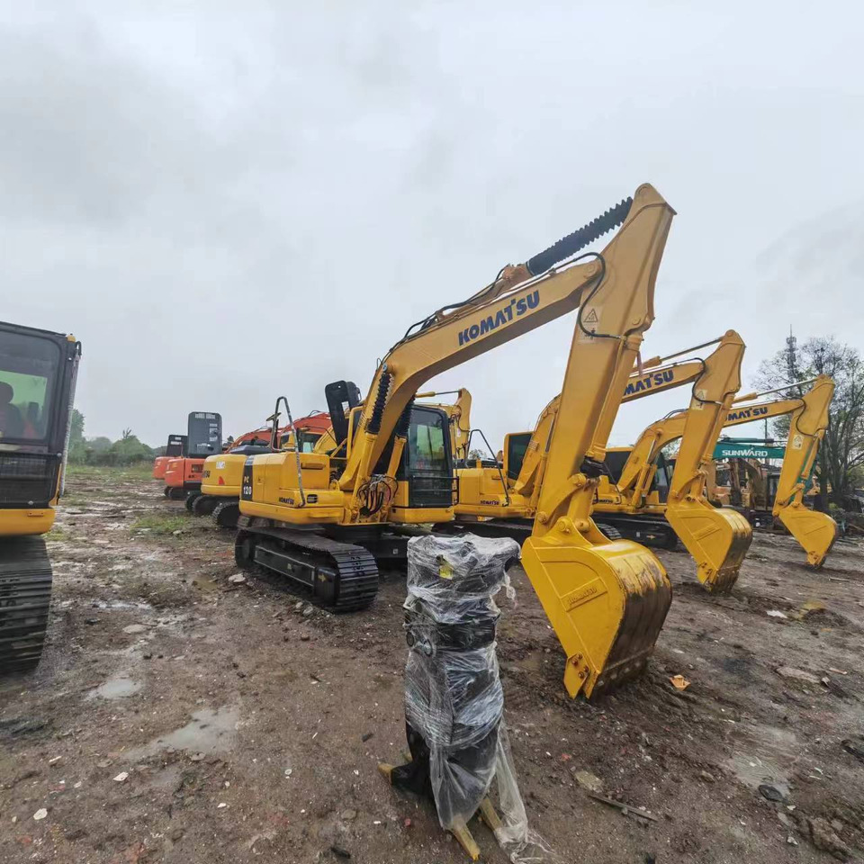KOMATSU PC120 - Pásové rýpadlo: obrázek 2 KOMATSU PC120 - Pásové rýpadlo: obrázek 2