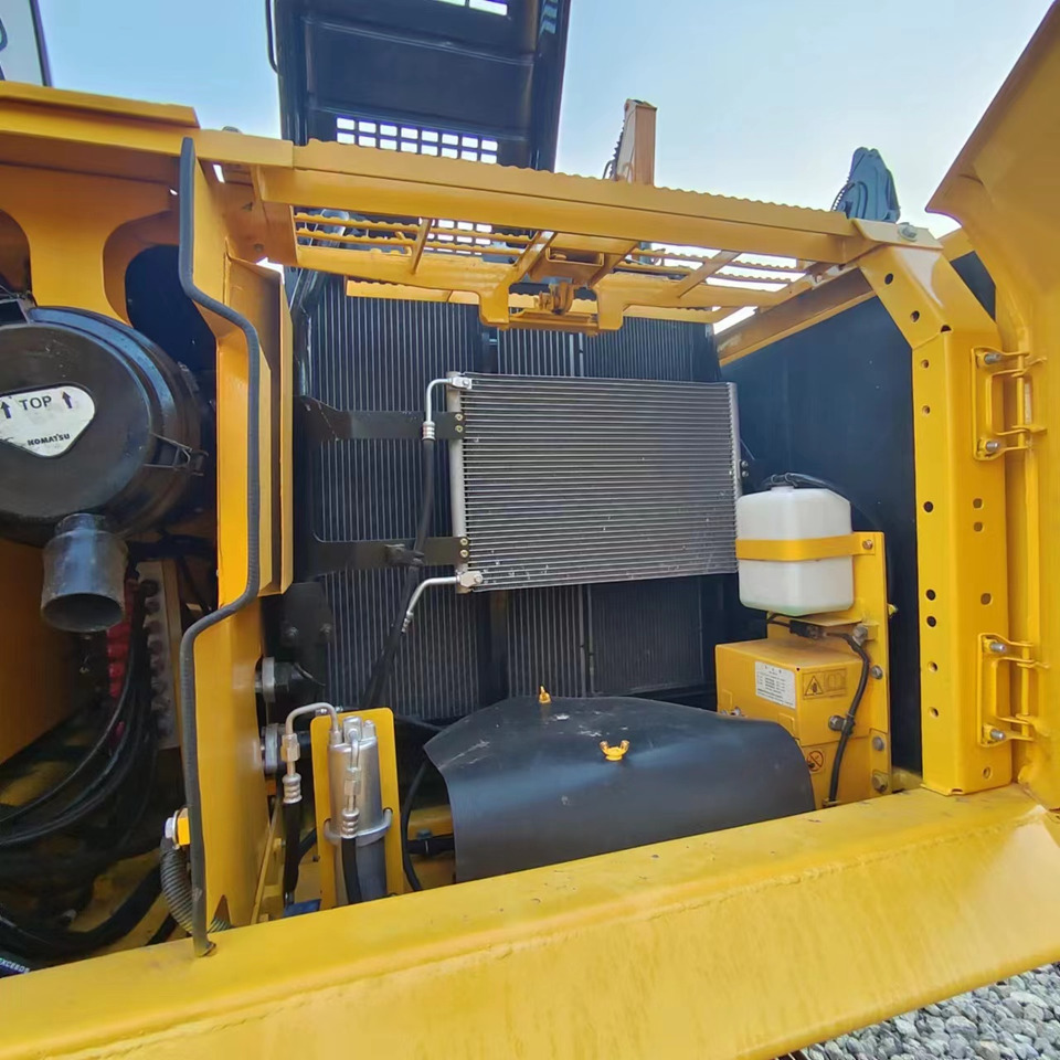 KOMATSU PC160 - Pásové rýpadlo: obrázek 4 KOMATSU PC160 - Pásové rýpadlo: obrázek 4