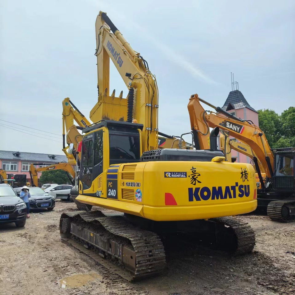 KOMATSU PC240LC-8 - Pásové rýpadlo: obrázek 5 KOMATSU PC240LC-8 - Pásové rýpadlo: obrázek 5