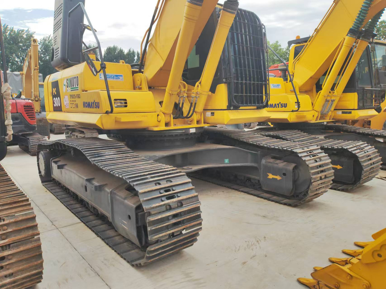 KOMATSU PC300 - Pásové rýpadlo: obrázek 4 KOMATSU PC300 - Pásové rýpadlo: obrázek 4