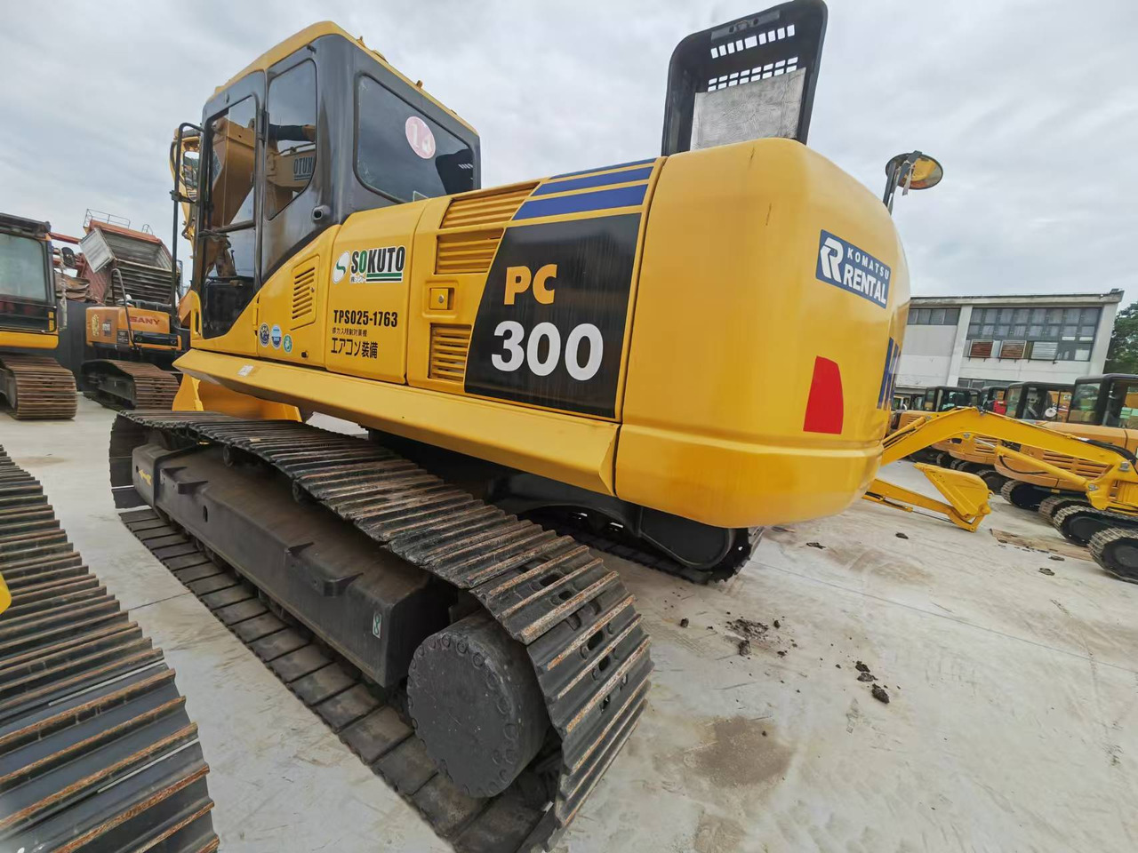 KOMATSU PC300 - Pásové rýpadlo: obrázek 3 KOMATSU PC300 - Pásové rýpadlo: obrázek 3