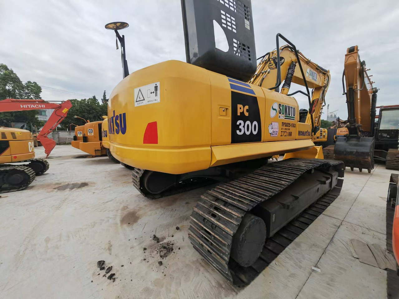 KOMATSU PC300 - Pásové rýpadlo: obrázek 1 KOMATSU PC300 - Pásové rýpadlo: obrázek 1