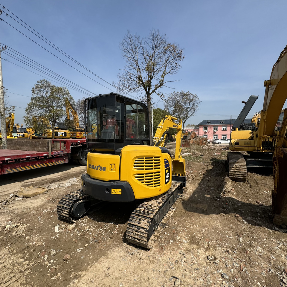 KOMATSU PC40 - Mini rýpadlo: obrázek 4 KOMATSU PC40 - Mini rýpadlo: obrázek 4