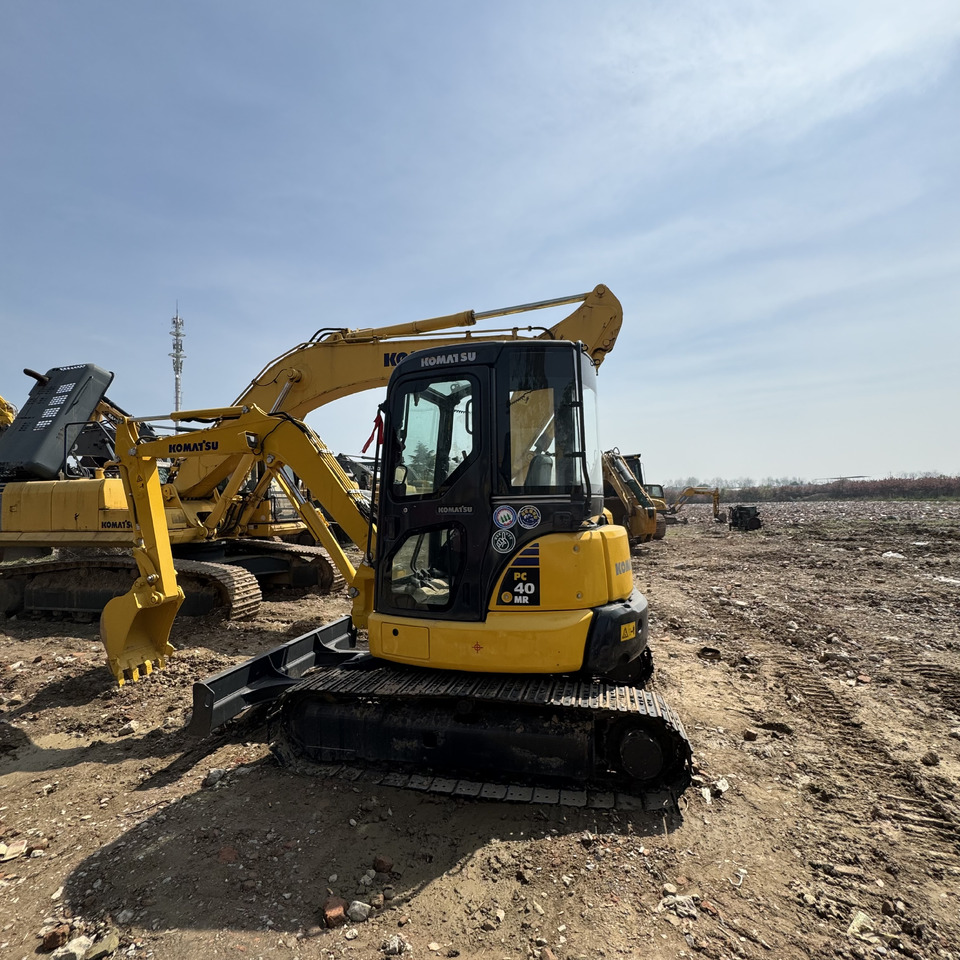 KOMATSU PC40 - Mini rýpadlo: obrázek 2 KOMATSU PC40 - Mini rýpadlo: obrázek 2