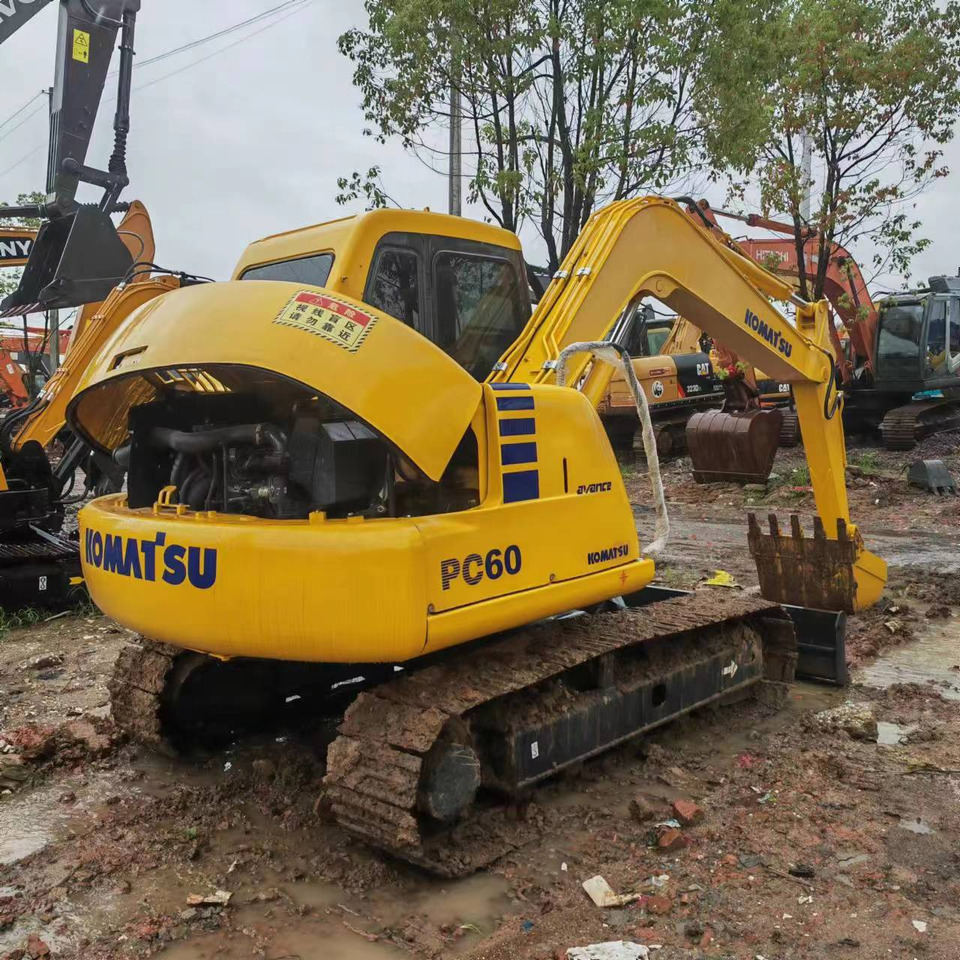 KOMATSU PC60-7 - Pásové rýpadlo: obrázek 4 KOMATSU PC60-7 - Pásové rýpadlo: obrázek 4