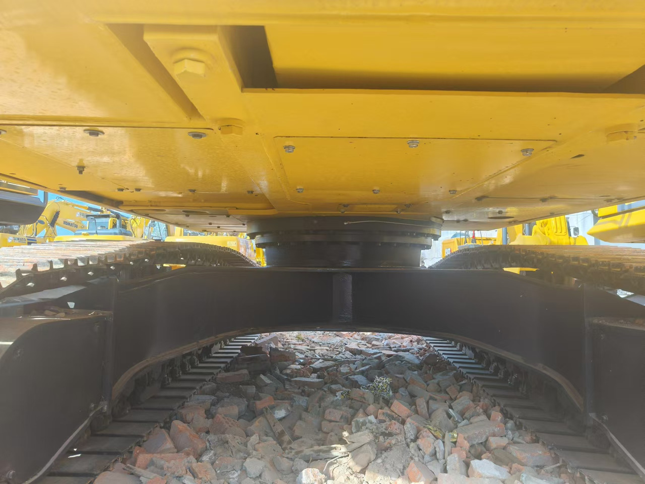 Pásové rýpadlo KOMATSU pc210: obrázek 7
