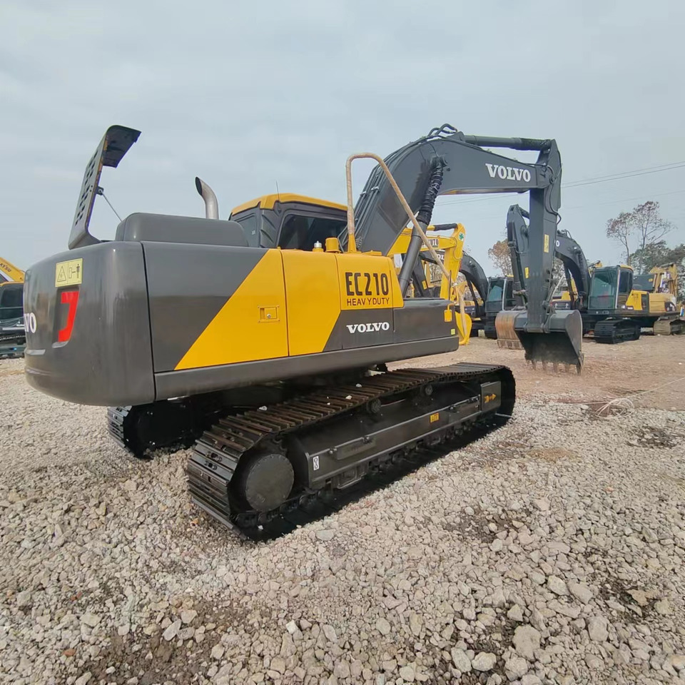 VOLVO EC210 - Pásové rýpadlo: obrázek 1 VOLVO EC210 - Pásové rýpadlo: obrázek 1