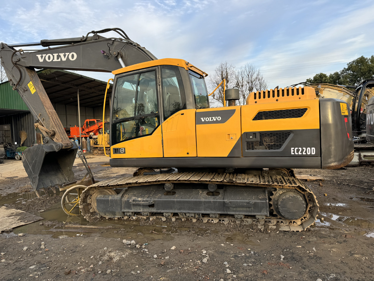 VOLVO EC220D - Pásové rýpadlo: obrázek 2 VOLVO EC220D - Pásové rýpadlo: obrázek 2