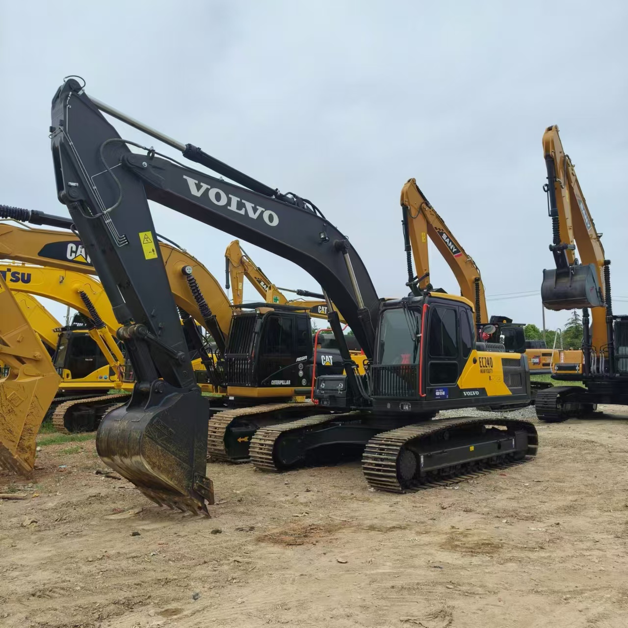 VOLVO EC240 - Pásové rýpadlo: obrázek 1 VOLVO EC240 - Pásové rýpadlo: obrázek 1