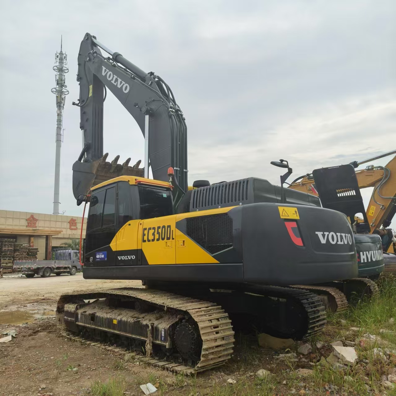 VOLVO EC350DL - Pásové rýpadlo: obrázek 2 VOLVO EC350DL - Pásové rýpadlo: obrázek 2