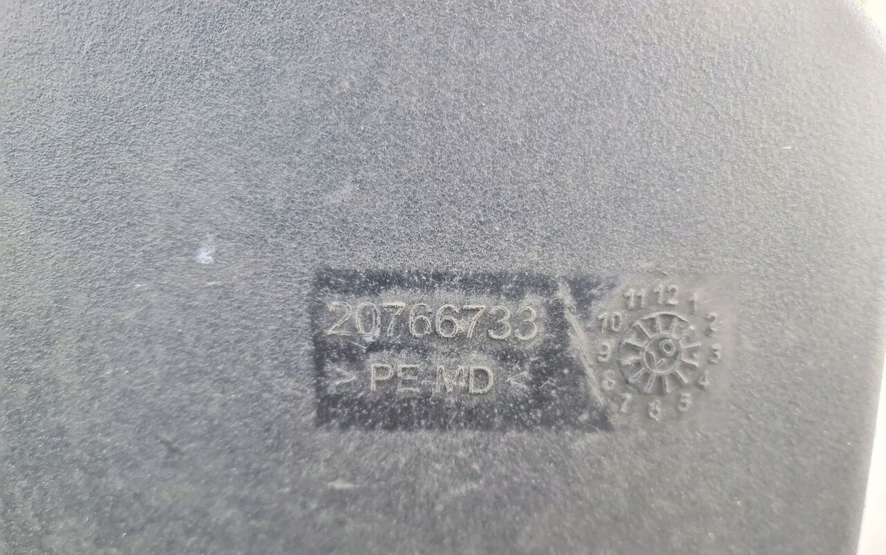 207667733 Volvo FL FE - Nádrž na AdBlue pro Nákladní auto: obrázek 3 207667733 Volvo FL FE - Nádrž na AdBlue pro Nákladní auto: obrázek 3