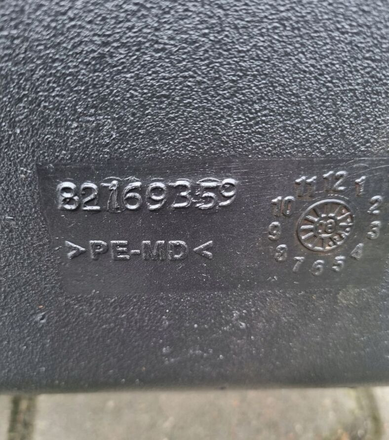 82169359 Renault MIDLUM PREMIUM DXI 5 7 VOLVO FL FE - Nádrž na AdBlue pro Nákladní auto: obrázek 2 82169359 Renault MIDLUM PREMIUM DXI 5 7 VOLVO FL FE - Nádrž na AdBlue pro Nákladní auto: obrázek 2