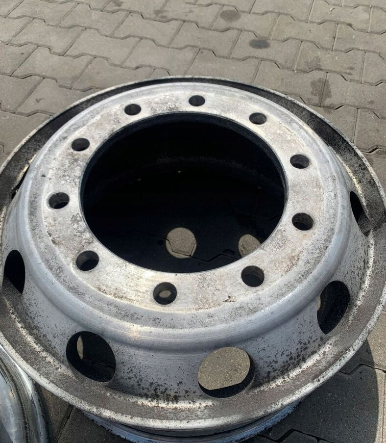 FELGA ALUMINOWA ALCOA 22,5X9.00 - Ráfek pro Nákladní auto: obrázek 3 FELGA ALUMINOWA ALCOA 22,5X9.00 - Ráfek pro Nákladní auto: obrázek 3