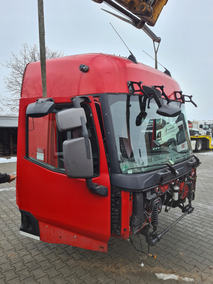 GOŁA SZKIELET POSZYCIE BLACHA RENAULT GAMA T RANGE EURO 6 - Kabina: obrázek 1 GOŁA SZKIELET POSZYCIE BLACHA RENAULT GAMA T RANGE EURO 6 - Kabina: obrázek 1