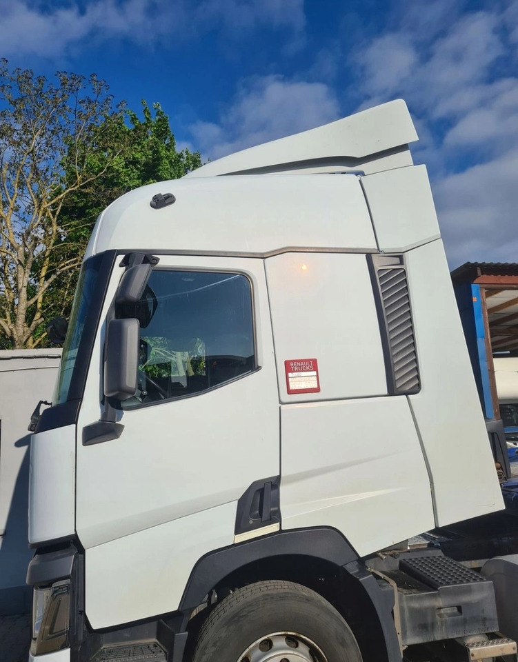 KOMPLETNA RENAULT GAMA T RANGE EURO 6 - Kabina: obrázek 2 KOMPLETNA RENAULT GAMA T RANGE EURO 6 - Kabina: obrázek 2
