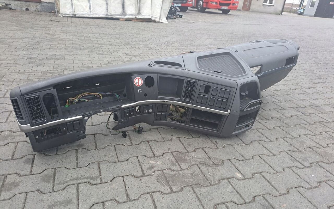 KONSOLA KOMPLETNA KOKPIT DESKA VOLVO FM 9 13 LIFT - Palubní deska pro Nákladní auto: obrázek 1 KONSOLA KOMPLETNA KOKPIT DESKA VOLVO FM 9 13 LIFT - Palubní deska pro Nákladní auto: obrázek 1