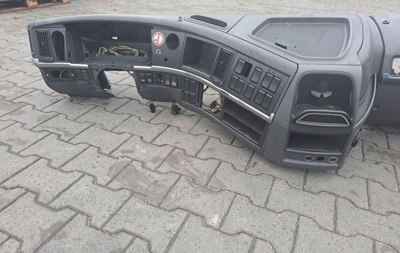 KONSOLA KOMPLETNA KOKPIT DESKA VOLVO FM 9 13 LIFT - Palubní deska pro Nákladní auto: obrázek 4 KONSOLA KOMPLETNA KOKPIT DESKA VOLVO FM 9 13 LIFT - Palubní deska pro Nákladní auto: obrázek 4