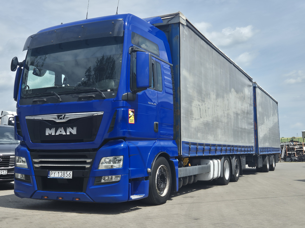 MAN tgx 24,500 - Plachtový nákladní auto: obrázek 1 MAN tgx 24,500 - Plachtový nákladní auto: obrázek 1