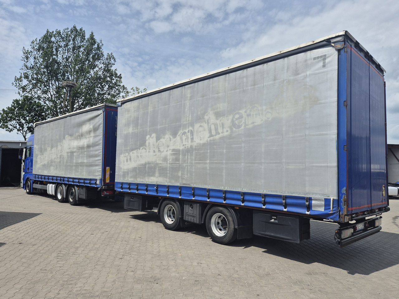MAN tgx 24,500 - Plachtový nákladní auto: obrázek 3 MAN tgx 24,500 - Plachtový nákladní auto: obrázek 3