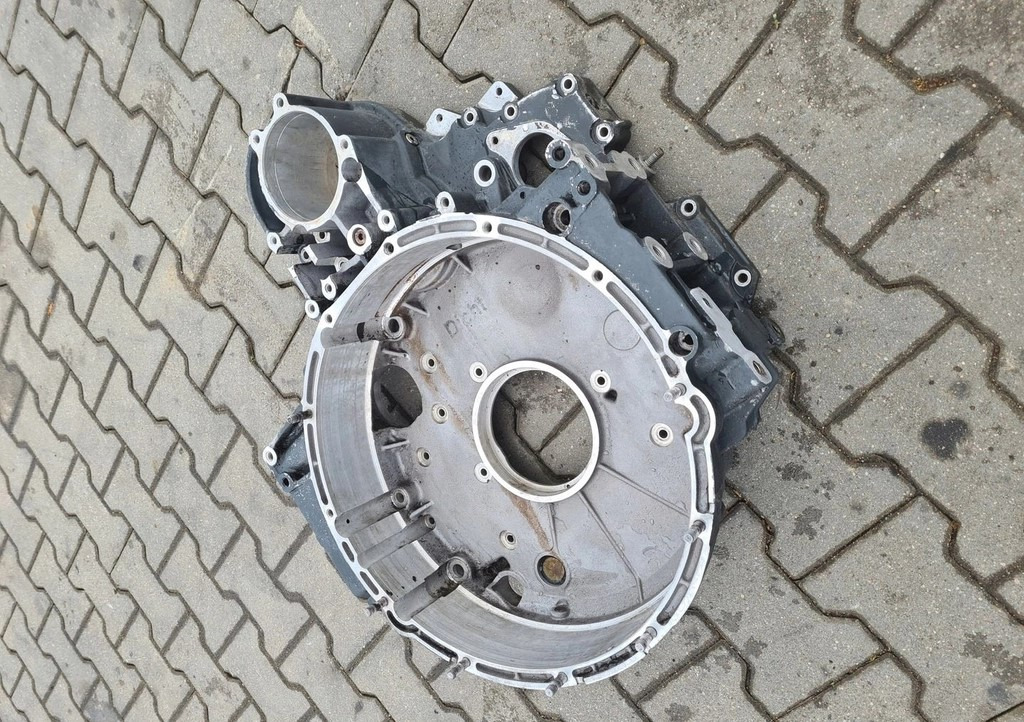 OBUDOWA SPRZĘGŁA KOŁA ZAMACHOWEGO VOLVO FL FE D7 RENAULT PREMIUM MIDLUM DXI 04905439 1445758 - Spojka a díly: obrázek 3 OBUDOWA SPRZĘGŁA KOŁA ZAMACHOWEGO VOLVO FL FE D7 RENAULT PREMIUM MIDLUM DXI 04905439 1445758 - Spojka a díly: obrázek 3
