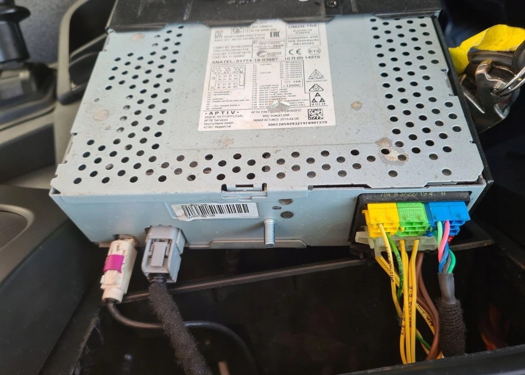 ORYGINALNE RADIO MP3 BLUETOOTH CD AUX USB 12V VOLVO FE FL EURO 6 - Kabina a interiér: obrázek 4 ORYGINALNE RADIO MP3 BLUETOOTH CD AUX USB 12V VOLVO FE FL EURO 6 - Kabina a interiér: obrázek 4