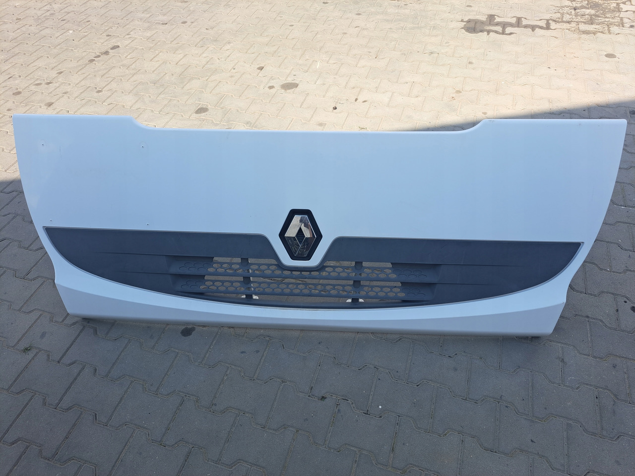 RENAULT MASKA ATRAPA RENAULT PREMIUM LANDER KERAX DXI ORYGINAŁ - Kapota pro Nákladní auto: obrázek 1 RENAULT MASKA ATRAPA RENAULT PREMIUM LANDER KERAX DXI ORYGINAŁ - Kapota pro Nákladní auto: obrázek 1