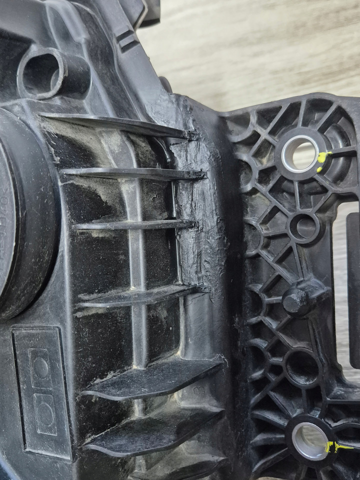 RENAULT REFLEKTOR LAMPA RENAULT RANGE T GAMA T EVOLUTION EVO LED LEWA - Světlomet pro Nákladní auto: obrázek 4 RENAULT REFLEKTOR LAMPA RENAULT RANGE T GAMA T EVOLUTION EVO LED LEWA - Světlomet pro Nákladní auto: obrázek 4