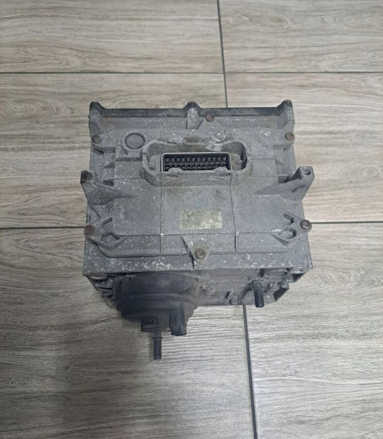 Renault DXI 1 - GENERACJA Renault MAGNUM PREMIUM KERAX LANDER MIDLUM - Výfukový systém pro Nákladní auto: obrázek 1 Renault DXI 1 - GENERACJA Renault MAGNUM PREMIUM KERAX LANDER MIDLUM - Výfukový systém pro Nákladní auto: obrázek 1