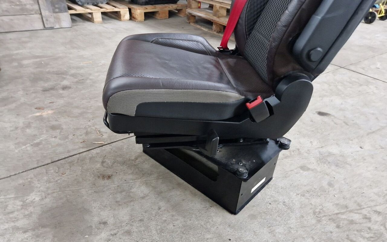 Renault FOTEL SIEDZENIE PASAŻERA RENAULT RANGE GAMA T C K OBROTOWY OBRAC - Sedaček pro Nákladní auto: obrázek 3 Renault FOTEL SIEDZENIE PASAŻERA RENAULT RANGE GAMA T C K OBROTOWY OBRAC - Sedaček pro Nákladní auto: obrázek 3