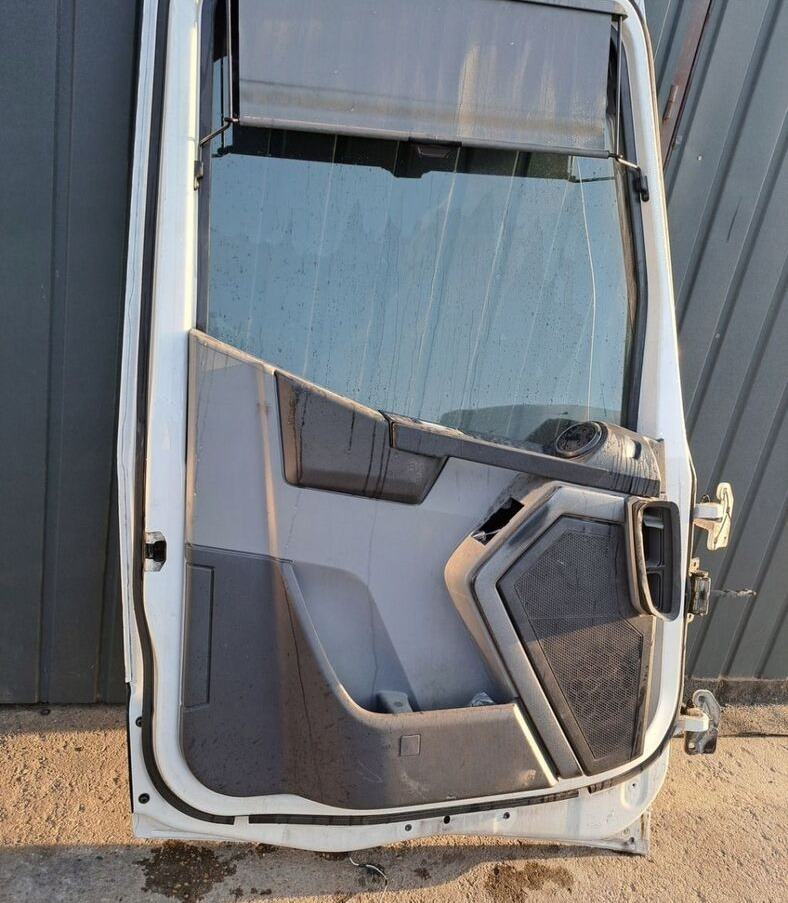 Renault GAMA T K C RANGE - Dveře a díly pro Nákladní auto: obrázek 3 Renault GAMA T K C RANGE - Dveře a díly pro Nákladní auto: obrázek 3