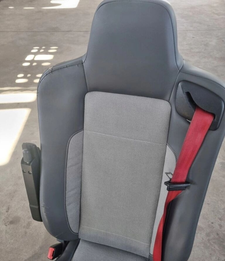 Renault LEWY SIEDZENIE KIEROWCY Renault RANGE GAMA T C K - Sedaček pro Nákladní auto: obrázek 5 Renault LEWY SIEDZENIE KIEROWCY Renault RANGE GAMA T C K - Sedaček pro Nákladní auto: obrázek 5