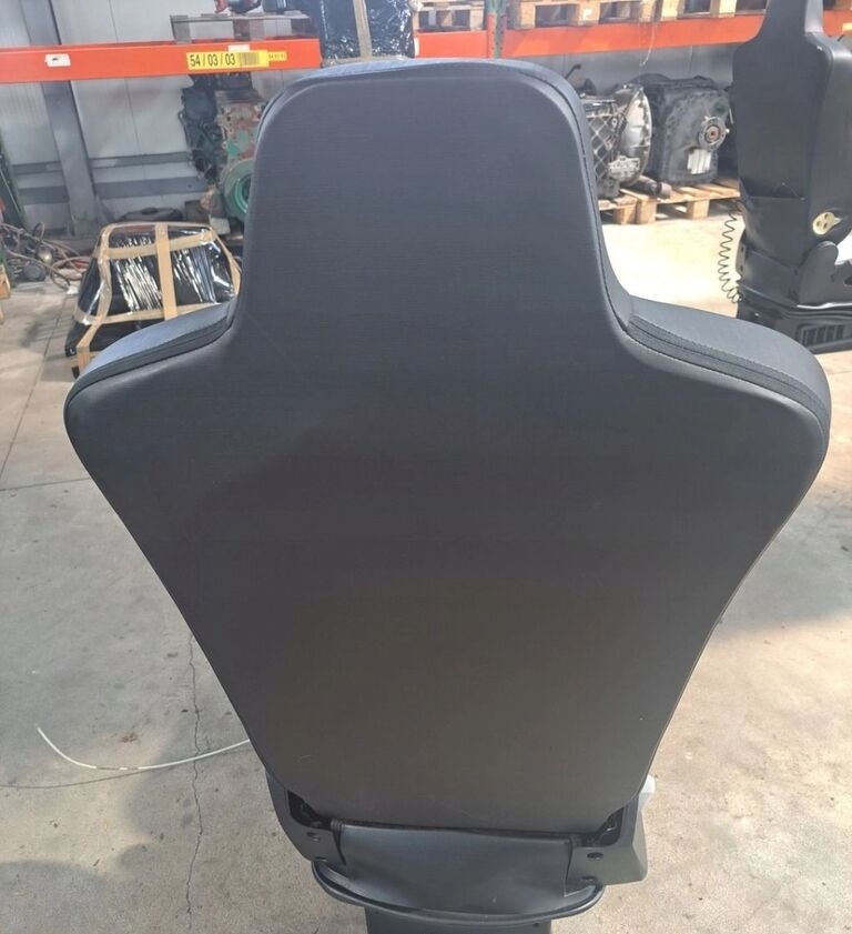 Renault PRAWY SIEDZENIE PASAŻERA Renault RANGE GAMA T C K - Sedaček pro Nákladní auto: obrázek 3 Renault PRAWY SIEDZENIE PASAŻERA Renault RANGE GAMA T C K - Sedaček pro Nákladní auto: obrázek 3