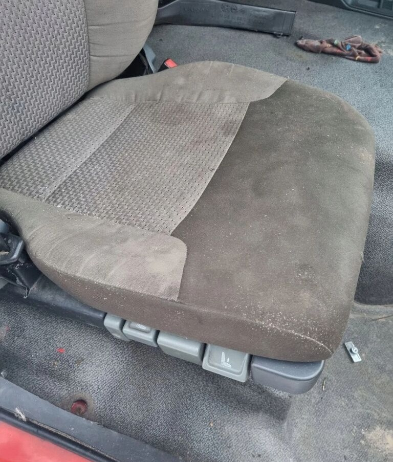 Renault PREMIUM DXI Renault - Sedaček pro Nákladní auto: obrázek 3 Renault PREMIUM DXI Renault - Sedaček pro Nákladní auto: obrázek 3