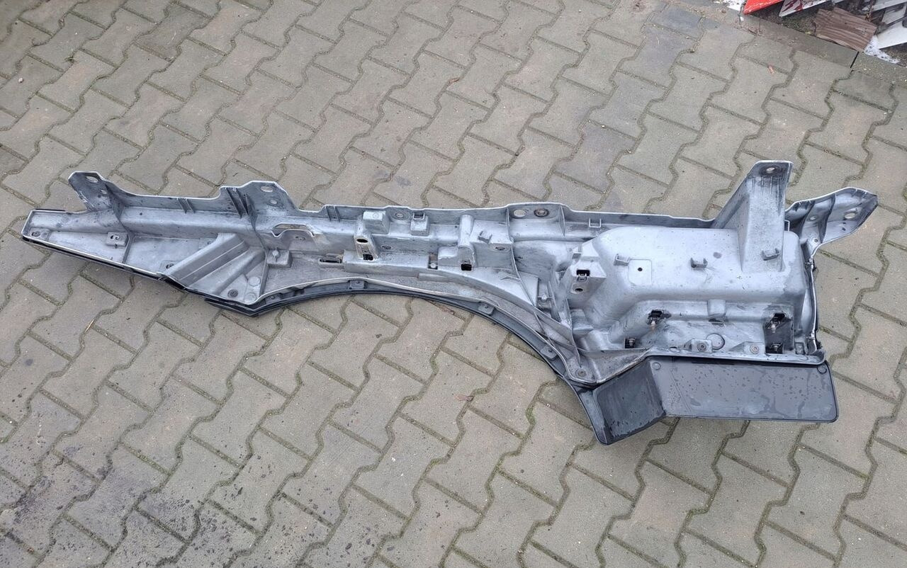 Renault STOPNICA GÓRNA STOPIEŃ LEWY RENAULT GAMA T RANGE - Stupátko pro Nákladní auto: obrázek 2 Renault STOPNICA GÓRNA STOPIEŃ LEWY RENAULT GAMA T RANGE - Stupátko pro Nákladní auto: obrázek 2