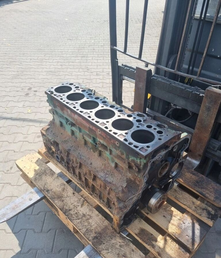 Renault WAŁ KORBOWY VOLVO FL FE PREMIUM MIDLUM DXI 7 D7E Deutz Renault , Volvo FE FL - Blok válců pro Nákladní auto: obrázek 2 Renault WAŁ KORBOWY VOLVO FL FE PREMIUM MIDLUM DXI 7 D7E Deutz Renault , Volvo FE FL - Blok válců pro Nákladní auto: obrázek 2