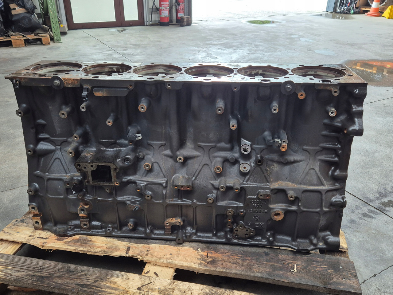 VOLVO BLOK SILNIKA RENAULT GAMA RANGE T EVO TURBOCOMPOUND VOLVO FH 5 D13K 2226825 K8 - Blok válců pro Nákladní auto: obrázek 2 VOLVO BLOK SILNIKA RENAULT GAMA RANGE T EVO TURBOCOMPOUND VOLVO FH 5 D13K 2226825 K8 - Blok válců pro Nákladní auto: obrázek 2