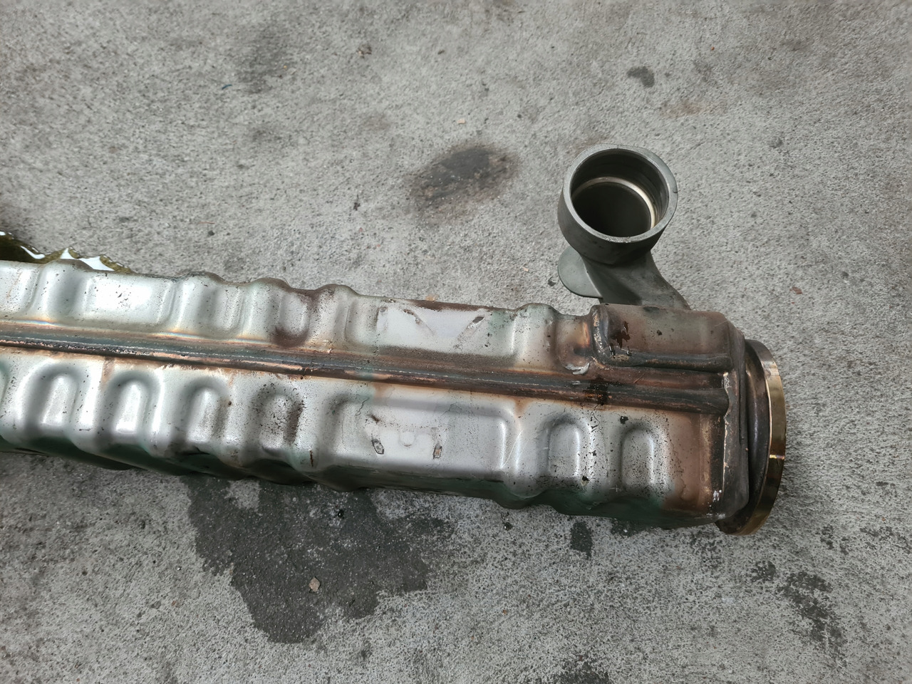 VOLVO CHŁODNICA CHŁODNICZKA SPALIN EGR VOLVO FH FM 4 FH FM 5 I-SAVE 21944868 - Chladič EGR: obrázek 4 VOLVO CHŁODNICA CHŁODNICZKA SPALIN EGR VOLVO FH FM 4 FH FM 5 I-SAVE 21944868 - Chladič EGR: obrázek 4