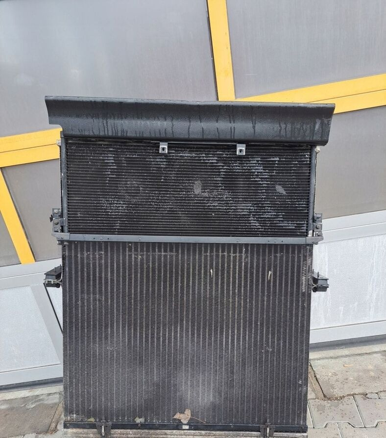 VOLVO KOMPLET CHŁODNIC CHŁODNICA RENAULT GAMA T VOLVO FH 4 DTI 13 - Chladič pro Nákladní auto: obrázek 3 VOLVO KOMPLET CHŁODNIC CHŁODNICA RENAULT GAMA T VOLVO FH 4 DTI 13 - Chladič pro Nákladní auto: obrázek 3