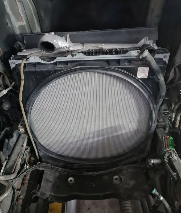 VOLVO KOMPLET CHŁODNIC FH 16 EURO 6 D16K - Chladič pro Nákladní auto: obrázek 1 VOLVO KOMPLET CHŁODNIC FH 16 EURO 6 D16K - Chladič pro Nákladní auto: obrázek 1