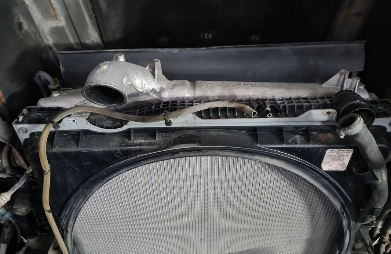 VOLVO KOMPLET CHŁODNIC FH 16 EURO 6 D16K - Chladič pro Nákladní auto: obrázek 3 VOLVO KOMPLET CHŁODNIC FH 16 EURO 6 D16K - Chladič pro Nákladní auto: obrázek 3